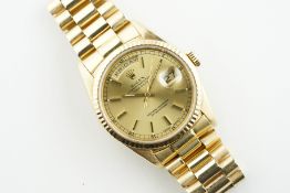 ROLEX OYSTER PERPETUAL DAY-DATE 18CT GOLD 'DOUBLE QUICK' W/ GUARANTEE PAPERS REF. 18238 CIRCA