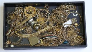 1.3kg vintage gold plated chains and jewellery