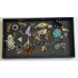 Vintage joblot of costume brooches