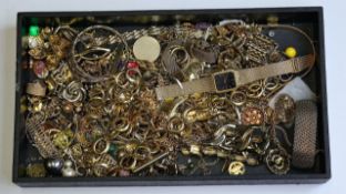 1.7kg vintage gold plated chains and jewellery