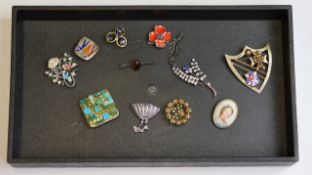 Vintage costume jewellery brooches including sterling silver brooches