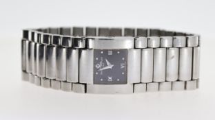 BAUME & MERCIER GENEVE REF2953327, approx 24mm black dial, Roman Numeral and round hour markers,