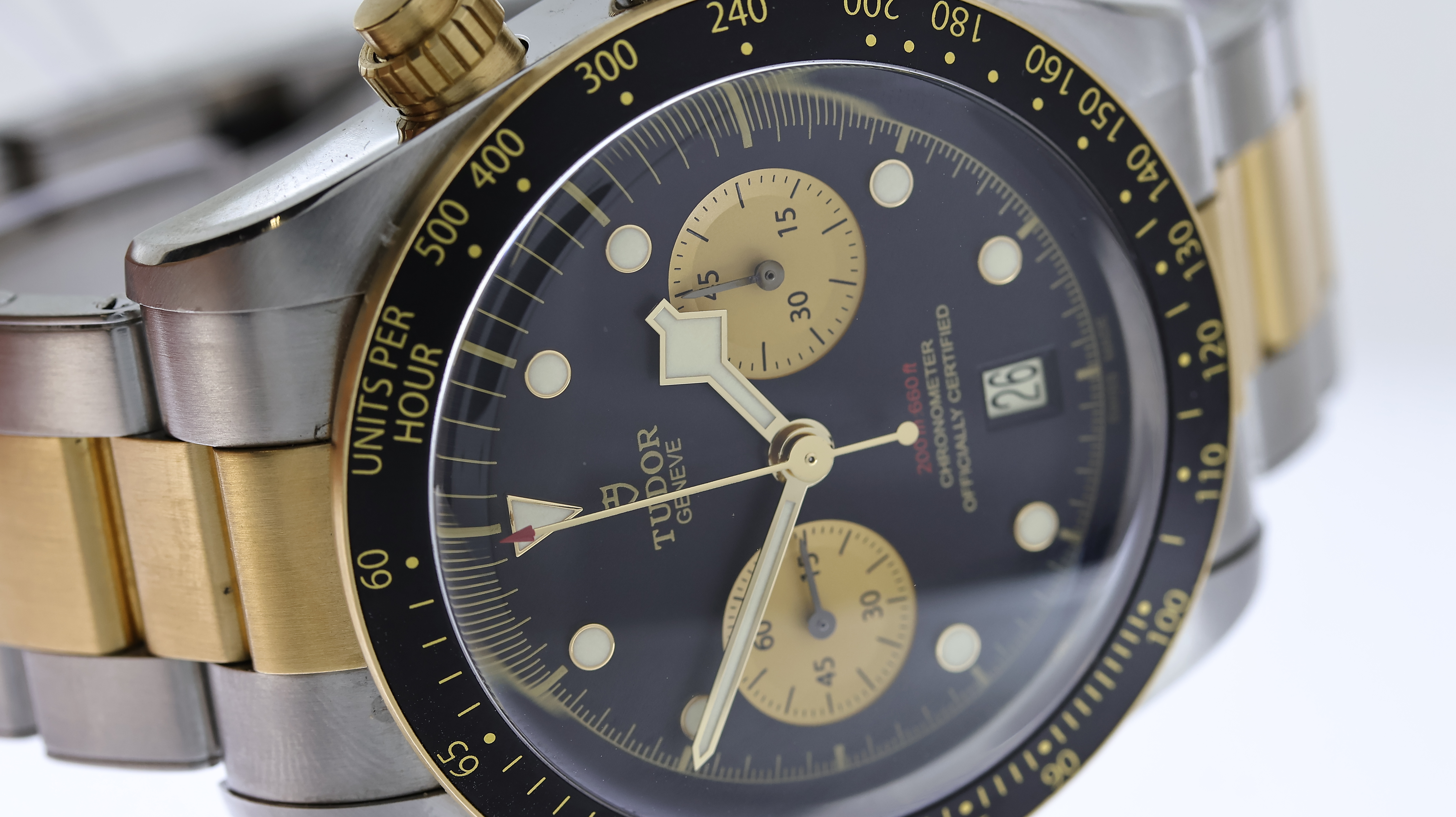 TUDOR BLACK BAY CHRONO STEEL AND GOLD BOX AND PAPERS 2019 - Image 4 of 6