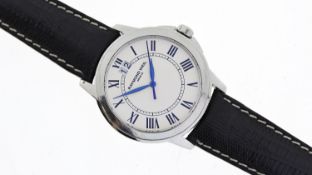 RAYMOND WEIL GENEVE REF 5476, approx 40mm cream dial, Roman Numeral hour markers, date aperture at