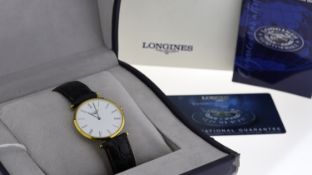 LONGINES LE GRANDE CLASSIQUE REF L4 709 2 W/BOX, approx 32mm white dial, Roman Numeral hour markers,