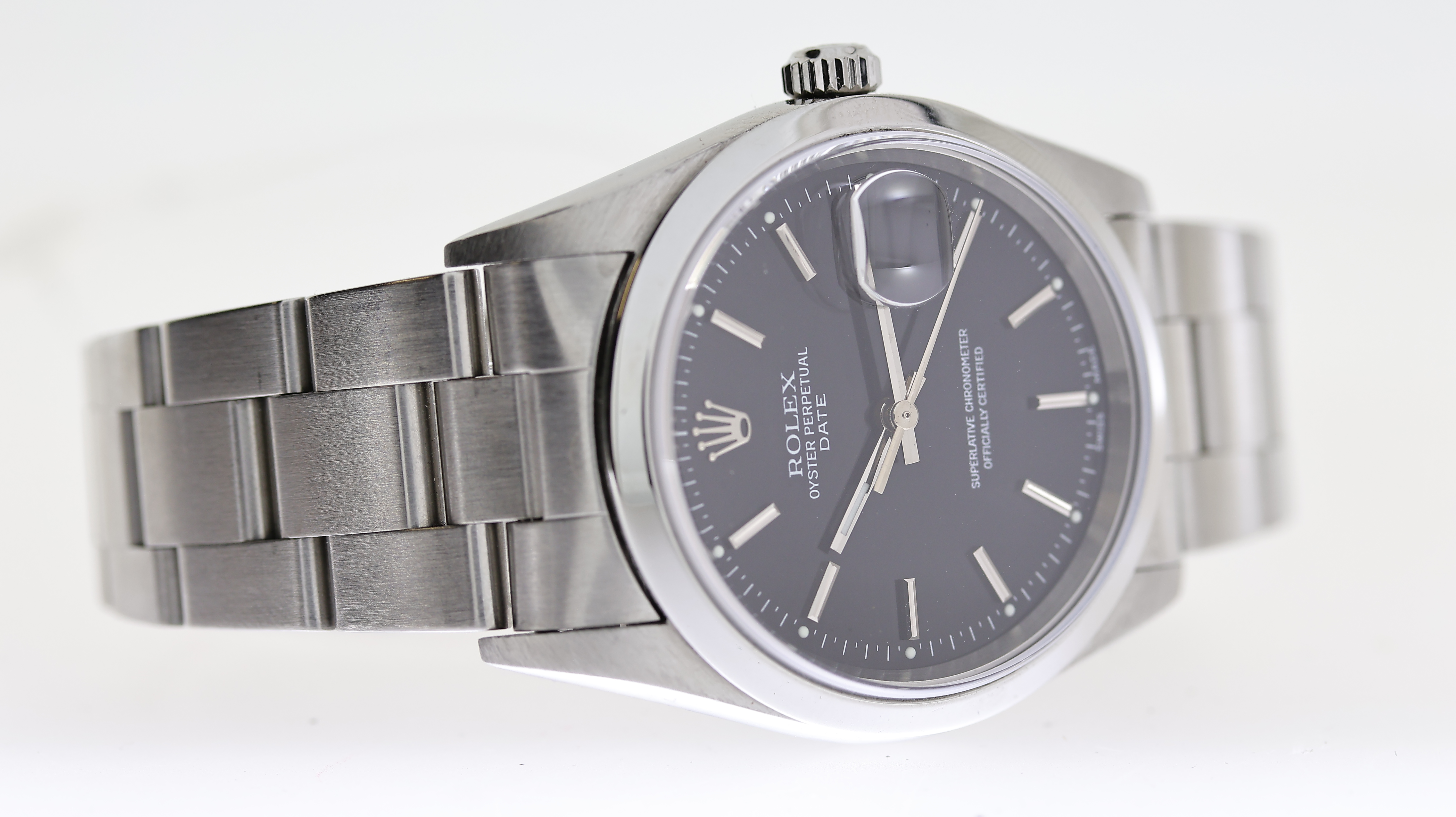 ROLEX OYSTER PERPETUAL DATE REFERENCE 15200 CIRCA 2000, circular gloss black dial with baton hour - Image 3 of 6