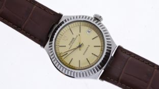 VINTAGE TUDOR RANGER II REFERENCE 9111/01, circular champagne dial with baton hour markers, quickset