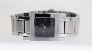 GUCCI G WATCH REF 3600M, approx 31mm mother of pearl dial, stainless steel 'G' design bezel and