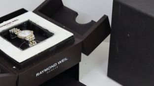 RAYMOND WEIL GENEVE REF 5391 W/BOX, approx 28mm mother of pearl dial, Roman Numeral & round hour
