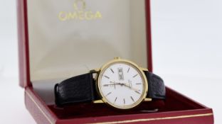 OMEGA SEAMASTER QUARTZ DAY DATE WITH BOX, circular silver dial with baton hour markers, day and date