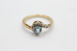 9ct Gold Aquamarine & Diamond Twist Setting Dress Ring (2.3g)