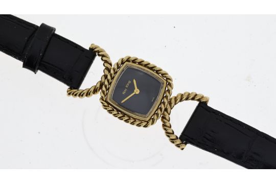 9CT ROY KING MECHANICAL WRISTWATCH CIRCA 1970's, oval black dial, 9ct rope case, aprox 21.5mm, black - Image 1 of 2