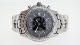 TAG HEUER LINK CHRONOMETER REF CT5111, approx 40mm black dial with baton hour markers, date aperture