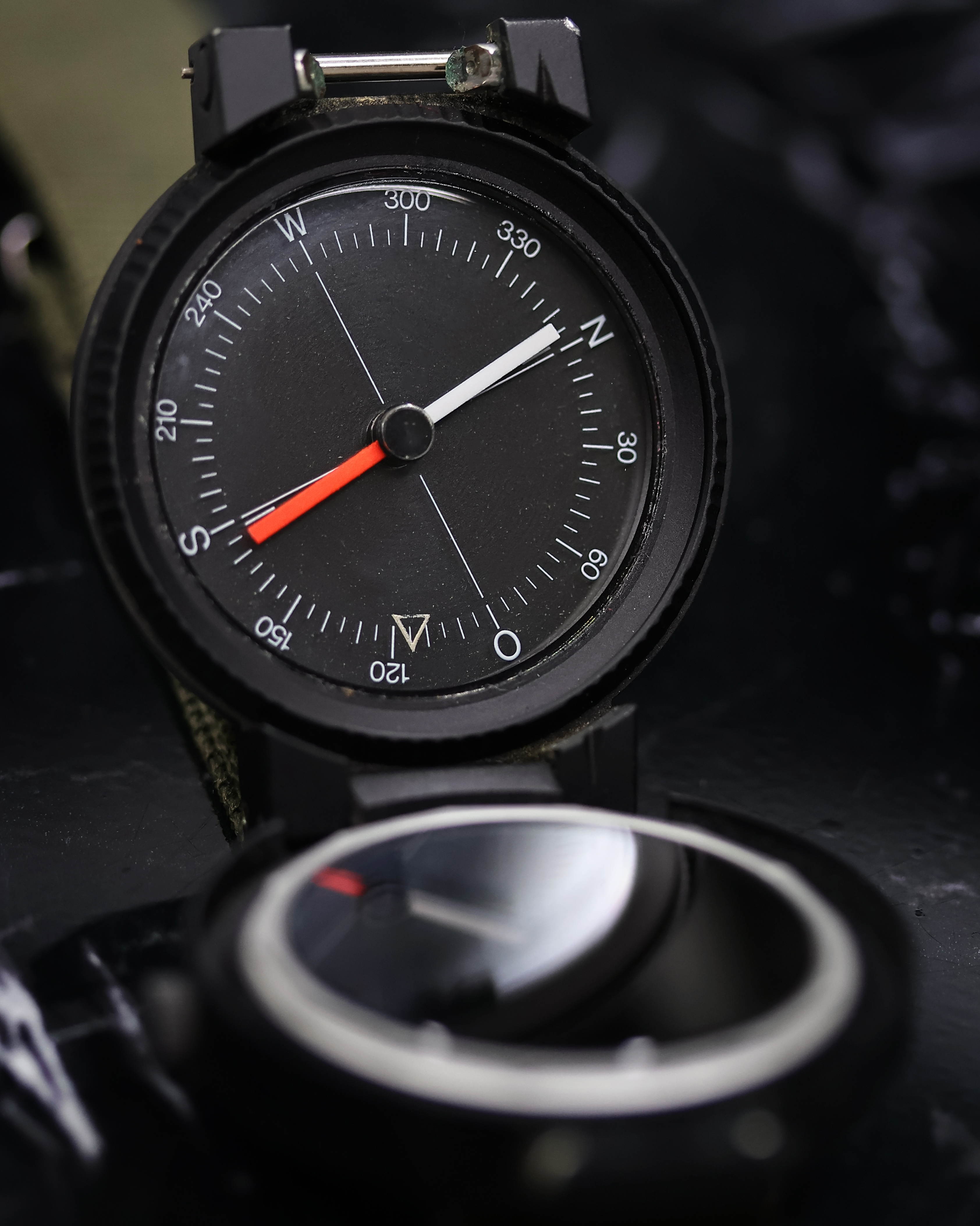 IWC PORSCHE DESIGN COMPASS AUTOMATIC WRISTWATCH - Image 7 of 7