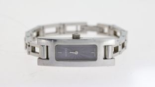GUCCI LADIES REF 3900L, approx 12mm dark grey dial, stainless steel bezel and case, Gucci crown