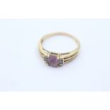 9ct gold amethyst single stone ring with diamond accents (2.5g)