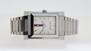 GUCCI QUARTZ REF 111M, approx 27mm guilloche dial with baton hour markers, stainless steel bezel and