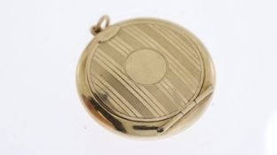 Antique 9ct gold powder compact. Measures 4.8cm wide. Solid 9ct gold. Weighs 25 grams
