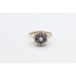 9ct gold sapphire & seed pearl halo ring (2.7g)