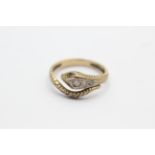 9ct gold snake ring with ruby set eyes & clear gemstone accents (2.5g)