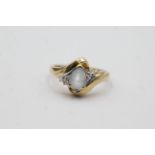 9ct gold diamond & aquamarine bypass ring (2g)