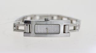 GUCCI 8000L DIAMOND DIAL, rectangular diamond dial, 12mm stainless steel case, bracelet watch,