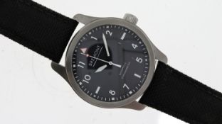 BREMONT SOLO 43 AUTOMATIC, circular black dial with arabic numeral hour markers, quickset date
