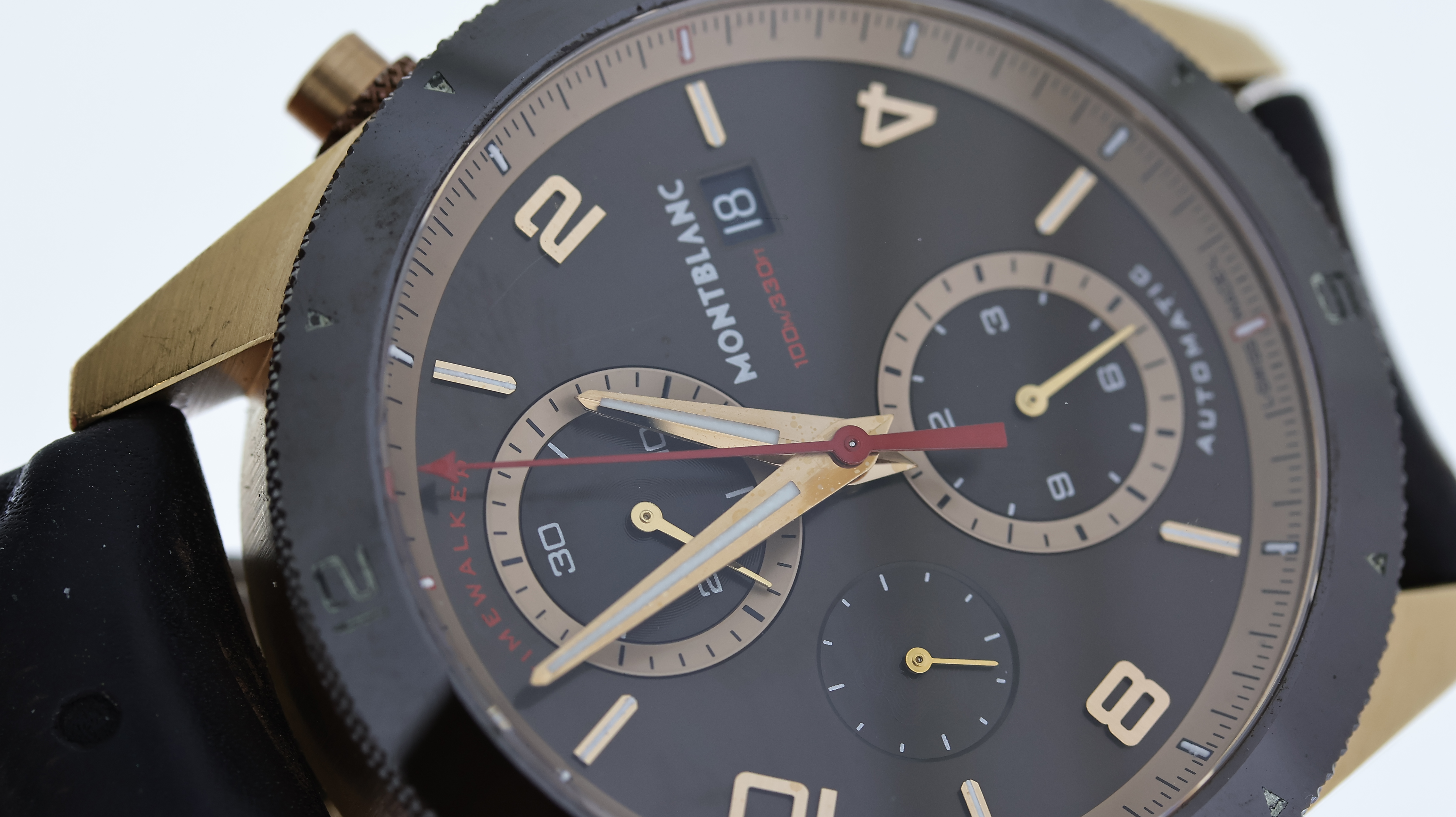 18CT MONTBLANC TIMEWALKER CHRONOGRAPH W/BOX, circular sunburst brown dial with baton and arabic - Image 4 of 4