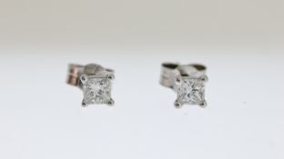 Princess cut diamond stud earrings, claw set, estimated total diamond weight 0.40ct,