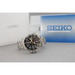 SEIKO 5 DIVER 'LANDSHARK' REFERENCE 7S36-01E0 BOX AND PAPERS