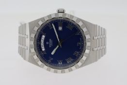 TUDOR ROYAL DATE DAY REFERENCE 28600, blue dial with Roman numerals, stainless steel case and