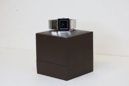 GUCCI QUARTZ WATCH REFERENCE 600M WITH BOX. approx 30mm stainless steel square case with screw