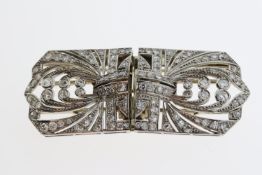 A French marked platinum double clip brooch 5.5cm x 2.5cm. Held together on an 18 carat gold T