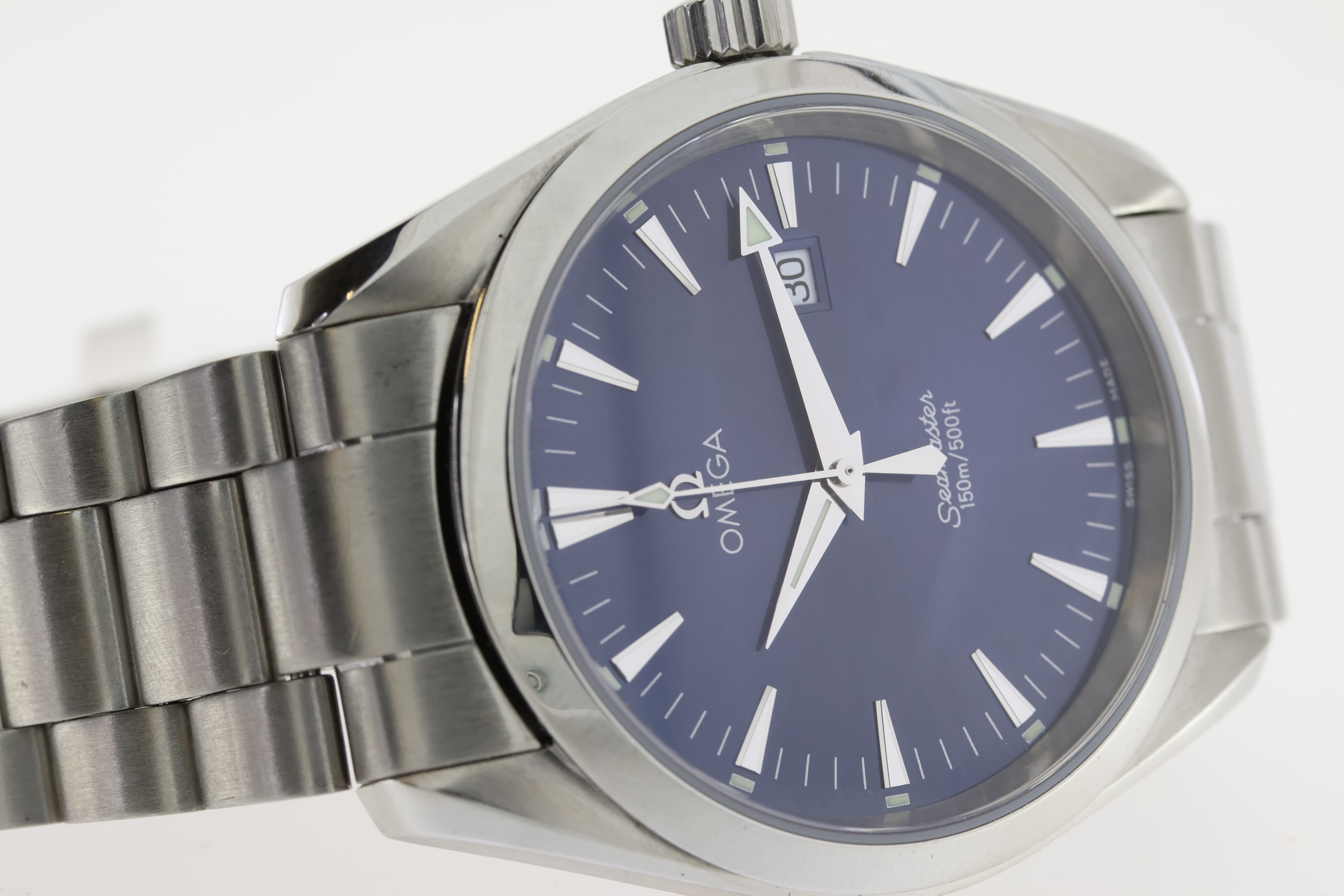 OMEGA SEAMASTER AQUA TERRA QUARTZ WITH BOX CIRCA 1998, circular sunburst blue dial with applied hour - Image 3 of 6