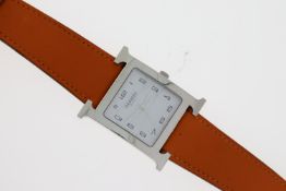 LADIES HERMES HEURE H REFERENCE HH1.810 WITH BOX , 30mm stainless steel case, white radial dial with