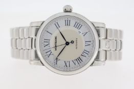 MONTBLANC AUTOMATIC REFERENCE 7068, silver dial with Roman numerals, approx 40mm stainless steel