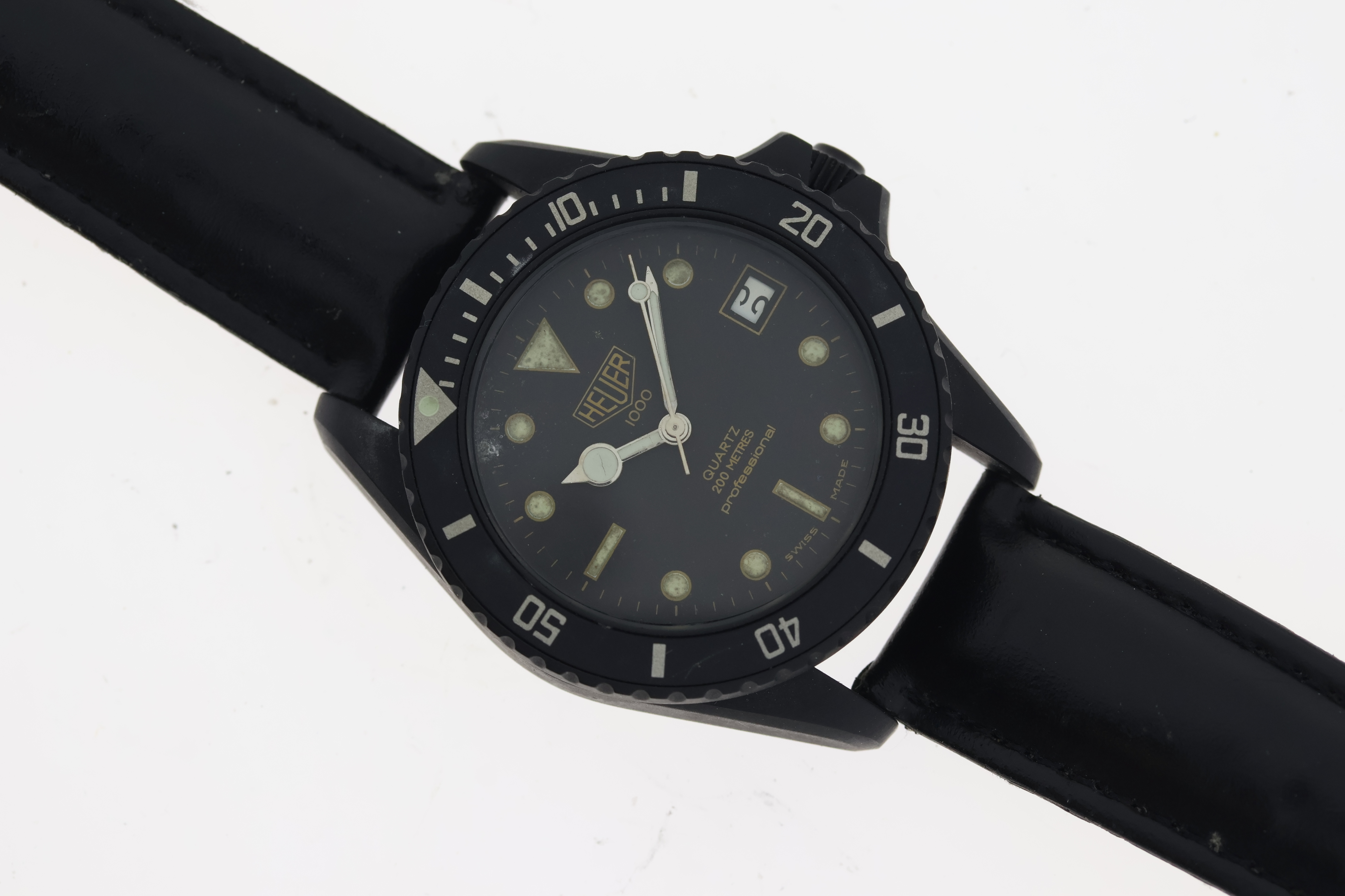 VINTAGE HEUER 1000 DLC COATED QUARTZ WATCH