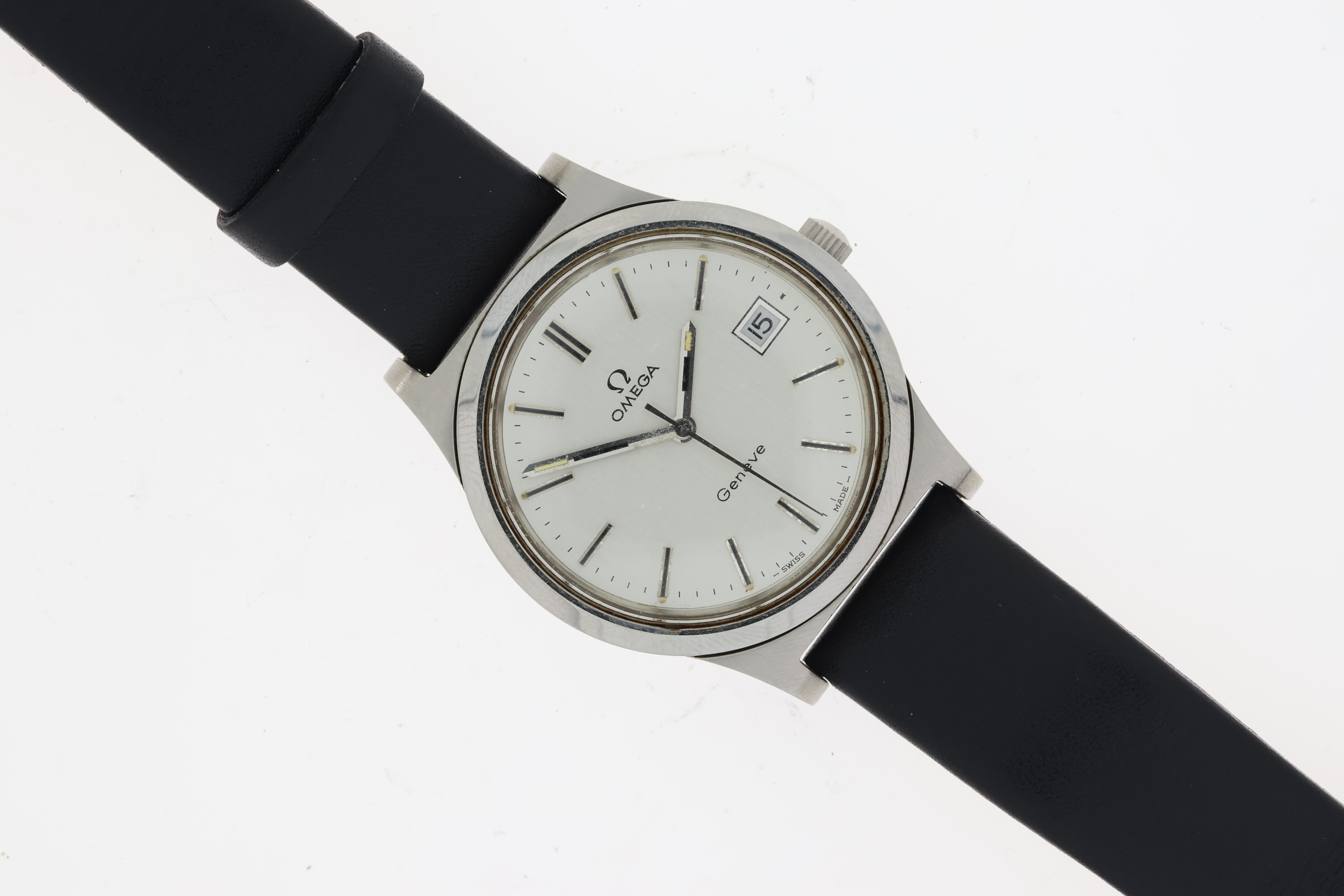 OMEGA GENEVE AUTOMATIC REFERENCE 136.01202 CIRCA 1972, silver dial, black baton hour markers, date - Image 3 of 4