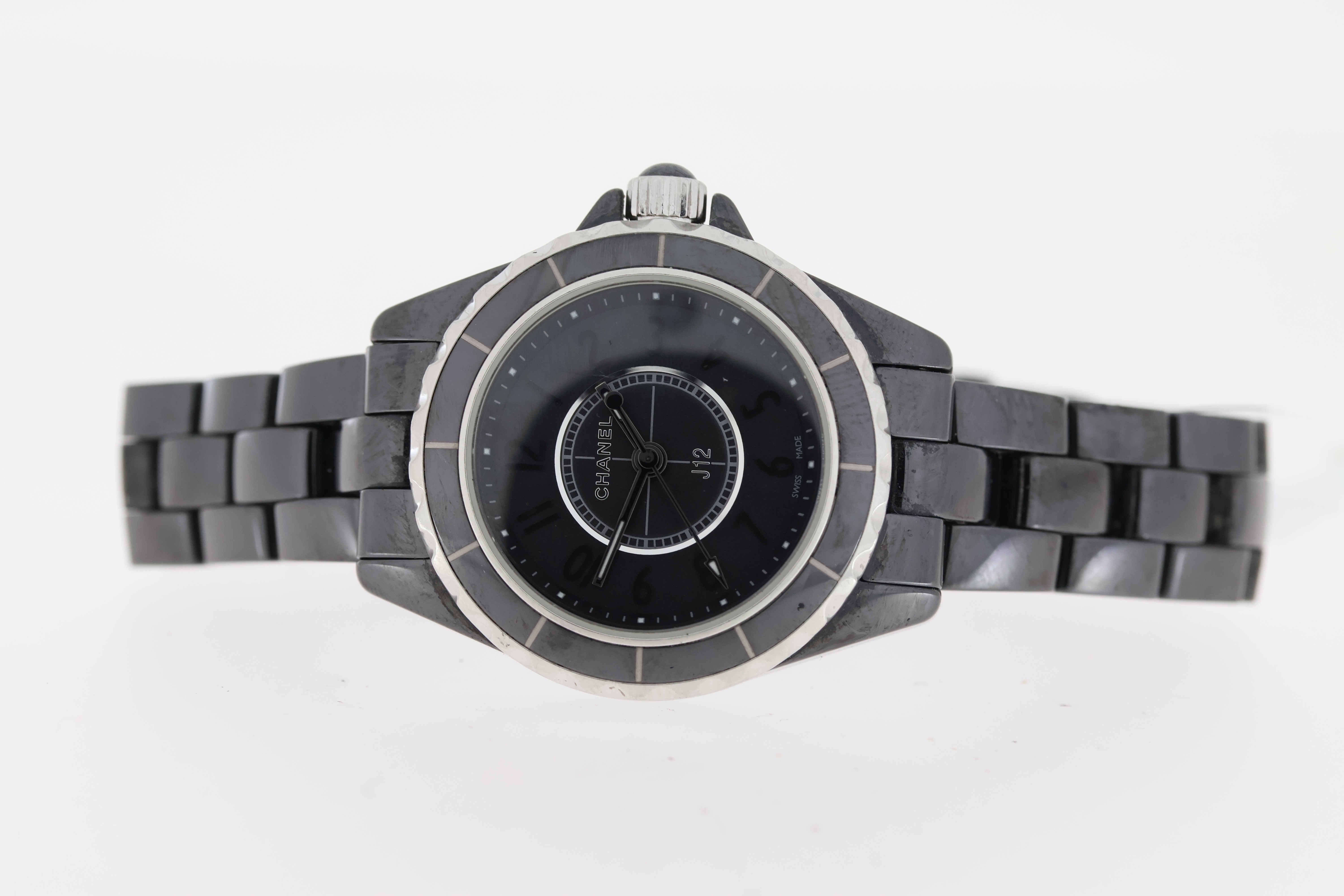 LADIES CHANEL J12 CERAMIC WITH BOX, Approx 29mm black ceramic case with a screw down case back. - Image 2 of 5