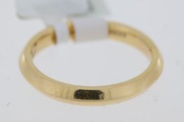 NEW OLD STOCK 18ct rose gold wedding band. 4.1G