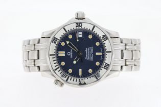 OMEGA SEAMASTER MID SIZE AUTOMATIC CIRCA 1990's, circular navy blue wave dial with paitna dot hour