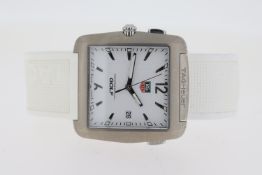 TAG HEUER PROFESSIONAL GOLF 'TIGER WOODS EDITION' QUARTZ WATCH REFERENCE WAE1112. Approx 36.5mm case