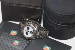 TAG HEUER PROFESSIONAL 200M REFERENCE CK1111 WITH BOX AND PAPERS, white dial, three dark