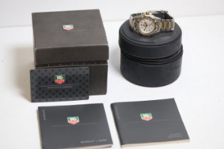 TAG HEUER 4000 PROFESSIONAL 200M QUARTZ WATCH REFERENCE WF1220-KO W/BOX, Approx 34mm stainless steel