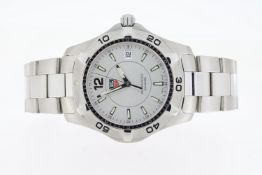 TAG HEUER AQUARACER QUARTZ REFERENCE WAF1112, circular silver dial with baton hour markers, quickset
