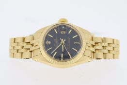 18CT LADIES ROLEX DATEJUST REFERENCE 6719 CIRCA 1982, circular gloss black dial with baton hour