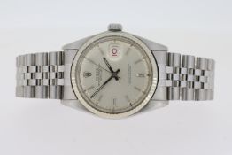 VINTAGE ROLEX DATEJUST 1601 ROULETTE DATE CIRCA 1968, circular silver dial with baton hour