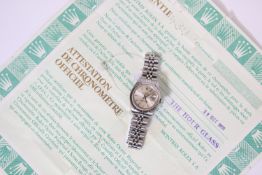 LADIES ROLEX DATEJUST 26 REFERENCE 69174 WITH PAPERS 1988, circular silver dial with baton hour