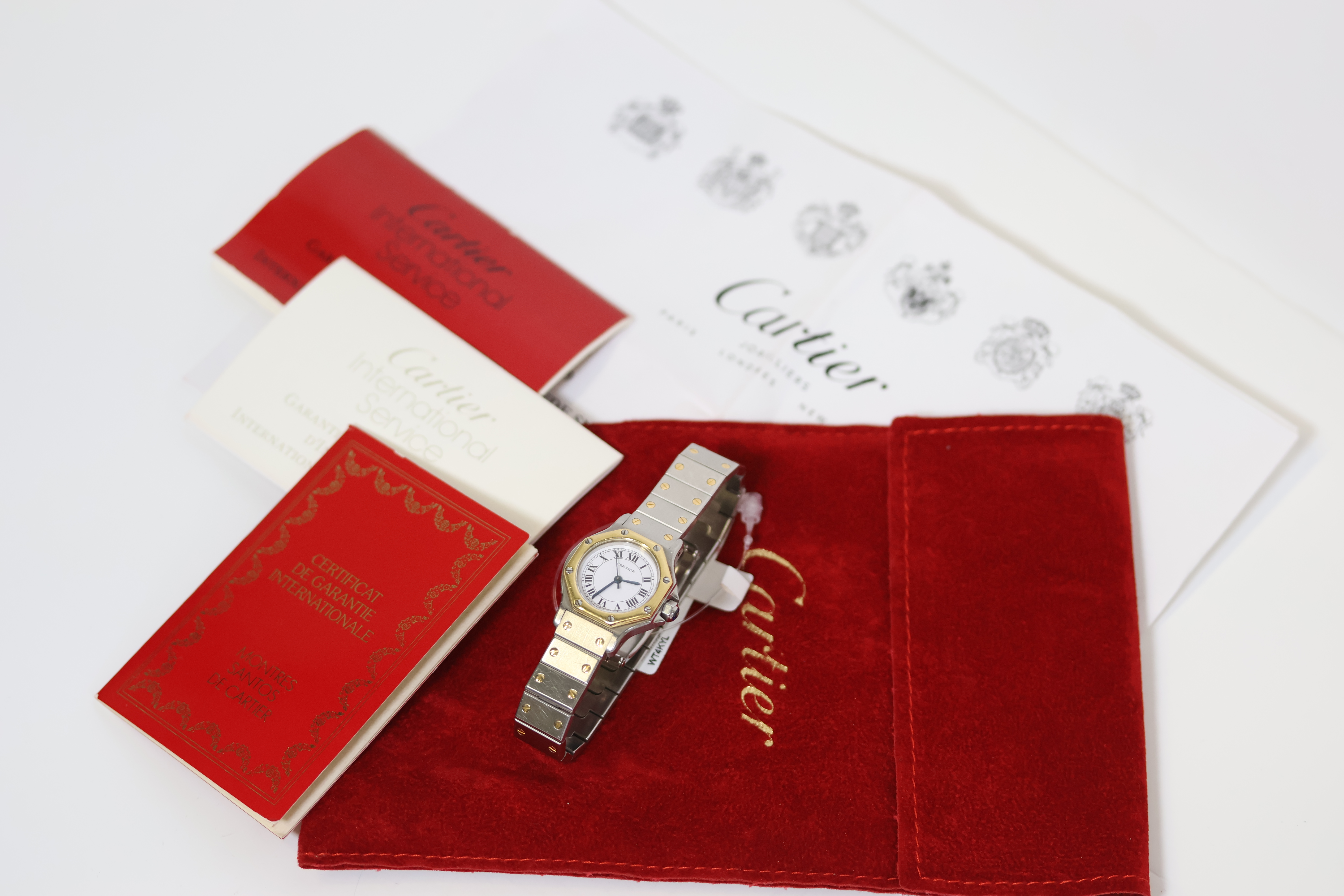 CARTIER SANTOS RONDE OCTOGON AUTOMATIC WITH PAPERS, white circular dial, gold octagonal bezel, - Image 7 of 7