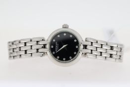 LADIES RAYMOND WEIL DIAMOND SET QUARTZ WATCH REFERENCE 5893. Approx 20mm stainless steel case with a